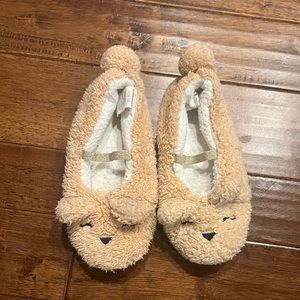 Gymboree slippers, size L (10-12), EUC.